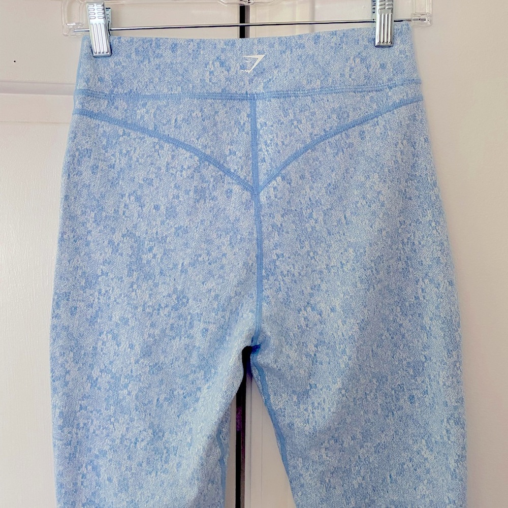 NWOT. Blue Gym Shark Leggings